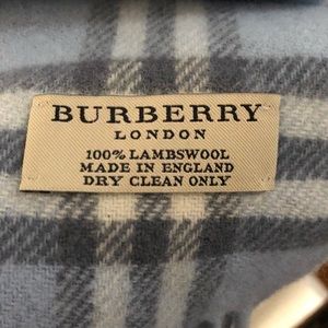 Burberry classic blue plaid lambs wool scarf